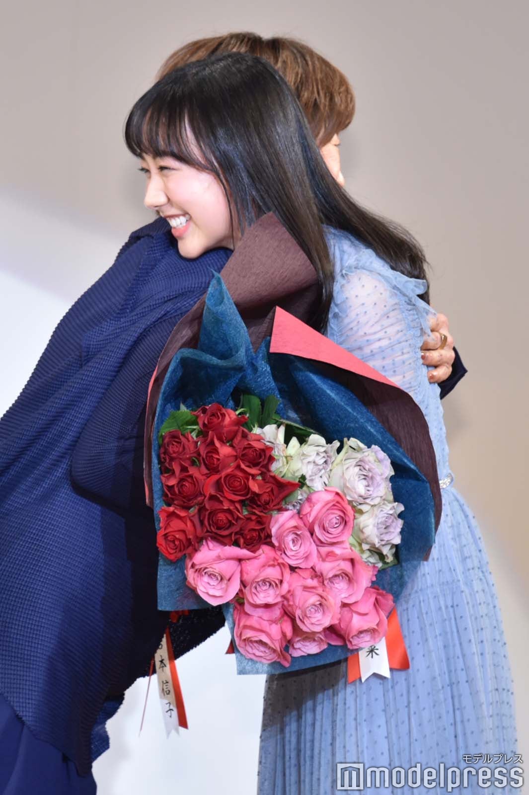 宮本信子、芦田愛菜 （C）モデルプレス