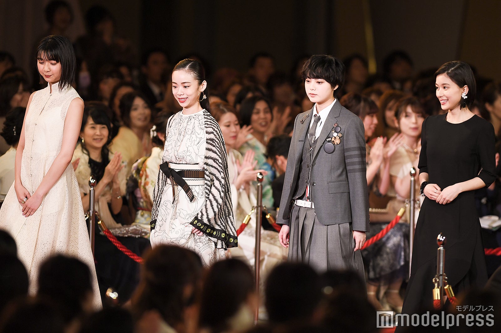 上白石萌歌、趣里、平手友梨奈、芳根京子 （C）モデルプレス