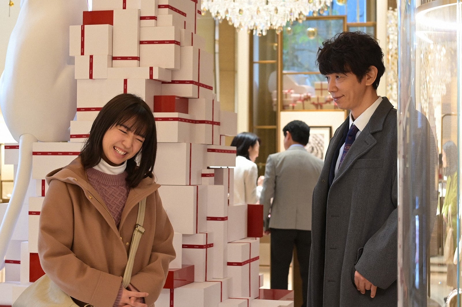 上白石萌音、ユースケ・サンタマリア「オー！マイ・ボス！恋は別冊で」第2話より（C）TBS