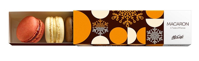 マカロンキャラメルシナモン1個150円（税込）／画像提供：日本マクドナルド