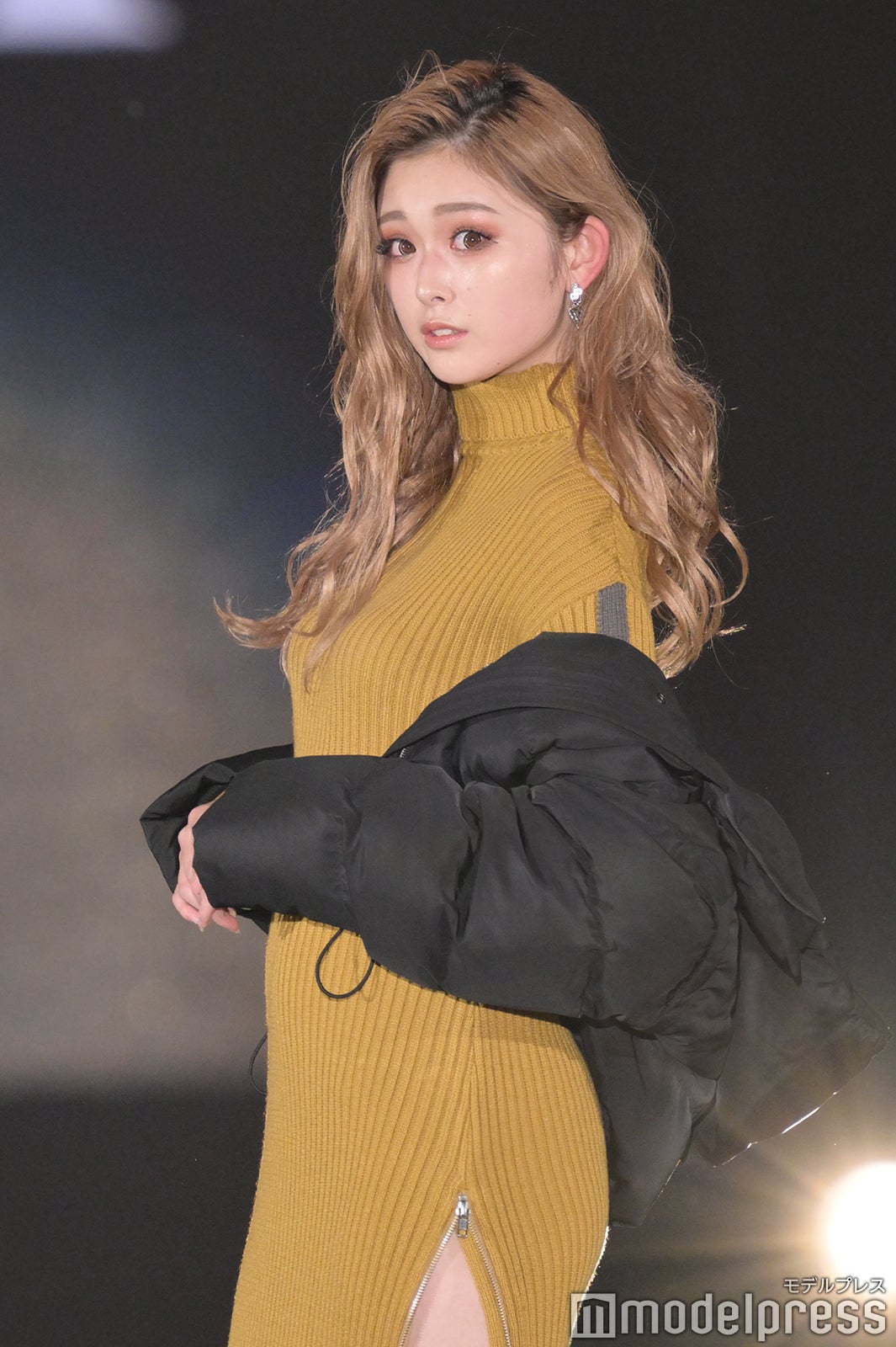 （C）モデルプレス