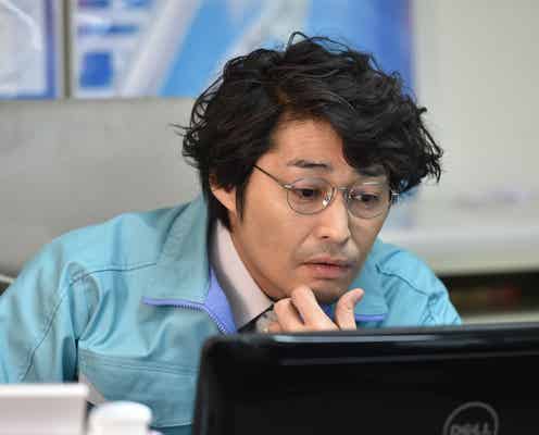 草なぎ剛「嘘の戦争」安田顕との撮影エピソード<つよぽんの冗談交じりの無邪気トーク!「テンションが下がっちゃって」「パグみたい」「この人ふざけてんのかな」>