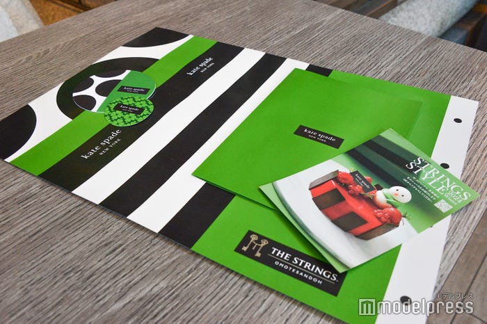 オリジナルランチョンマット、コースター、メニュー表(C)モデルプレス