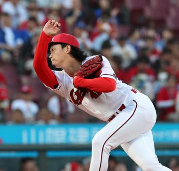 広島3連勝 八回に適時失策で勝ち越し 先発・鈴木が移籍後最多83球を投じる力投 CS進出へ前進