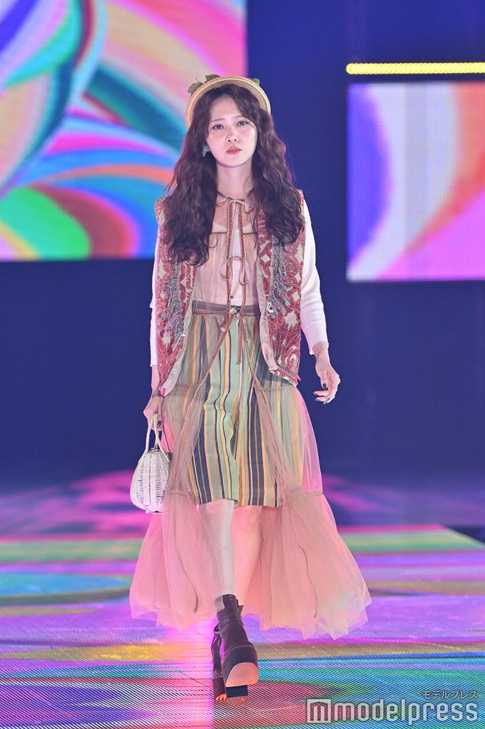 加藤史帆(C)モデルプレス