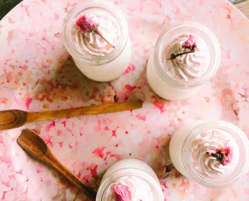 味覚から春を楽しんで!「桜といちごのブラマンジェ」の簡単レシピ【柏原歩のトレンドレシピ】