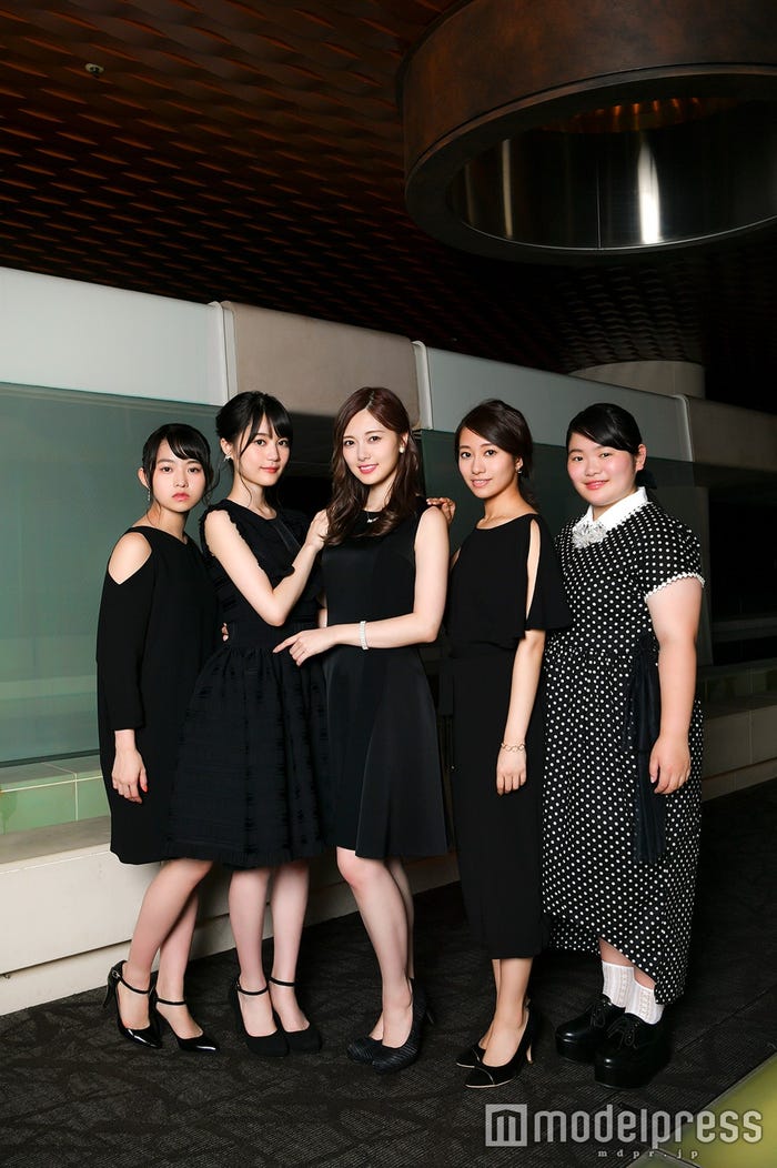左から:伊藤万理華、生田絵梨花、白石麻衣、桜井玲香、富田望生(C)モデルプレス