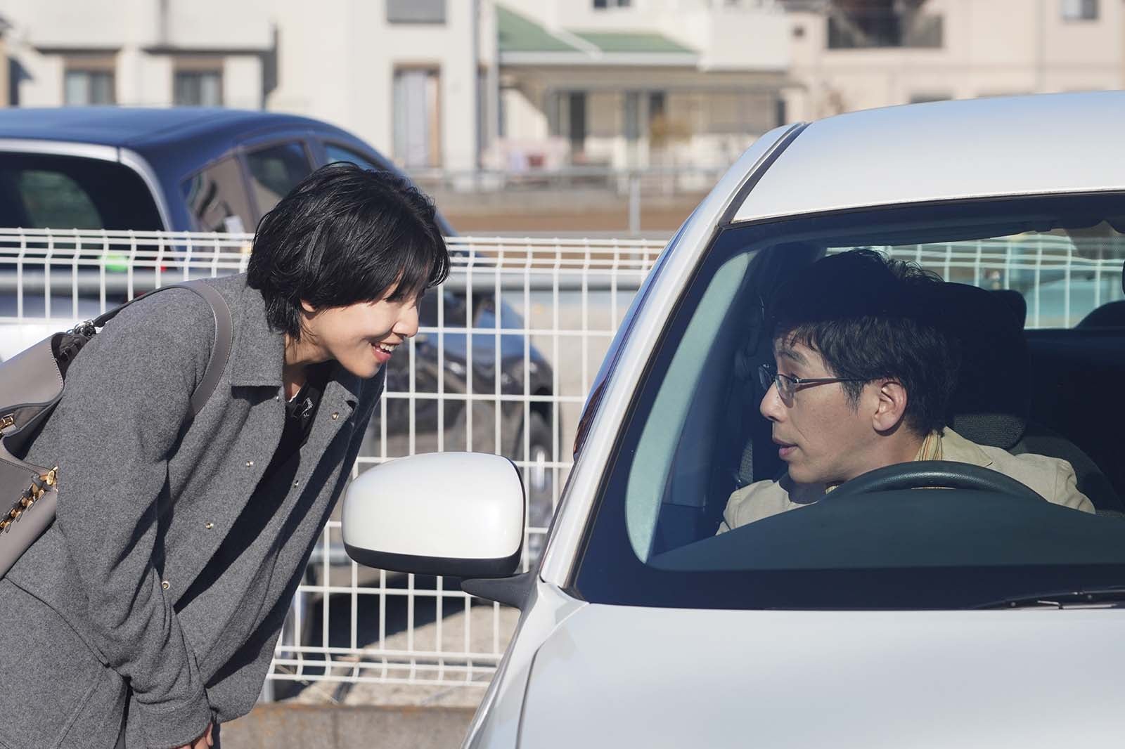 安藤サクラ、野間口徹 「ブラッシュアップライフ」第5話より（C）日本テレビ