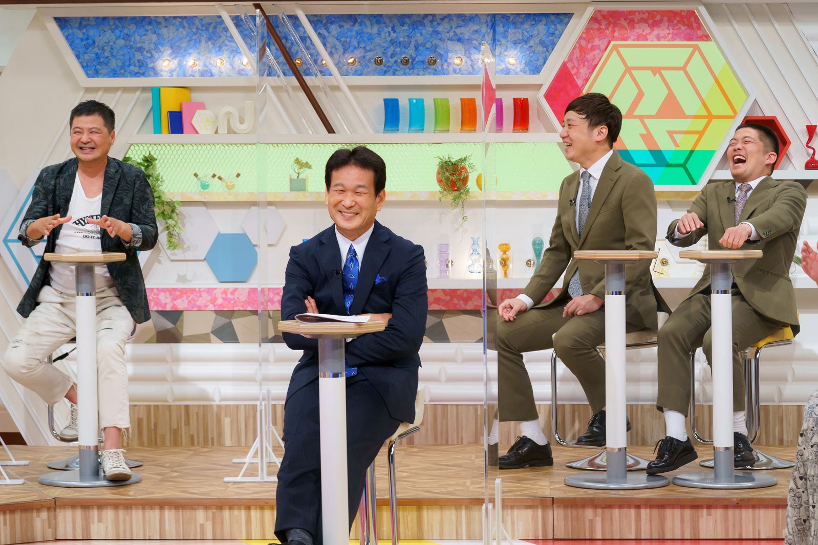 （左から）月亭方正、辛坊治郎、丸亀じゃんご（C）読売テレビ