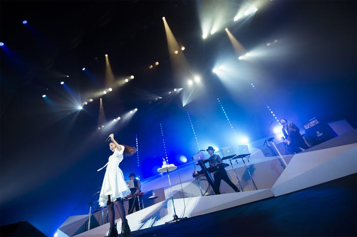 「大塚 愛 LOVE IS BORN ~14th Anniversary 2017~」(写真提供:avex)
