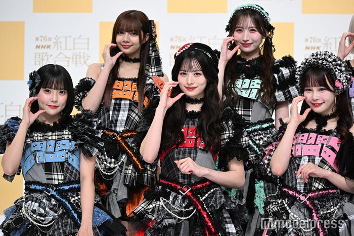 CANDY TUNE(後列左から時計回りに)南なつ、小川奈々子、村川緋杏、立花琴未、福山梨乃(C)モデルプレス