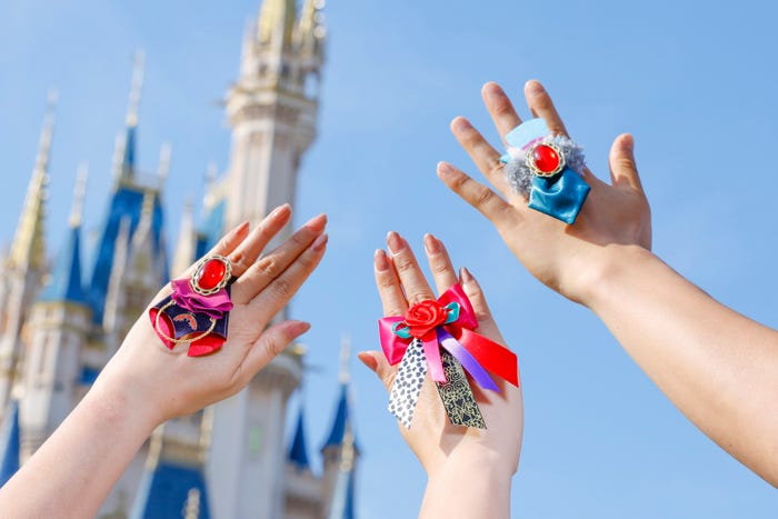 リング 各1,800円(C)Disney