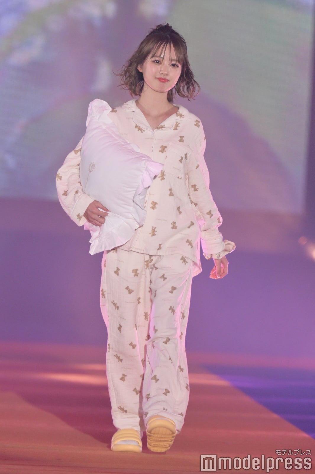 （C）モデルプレス