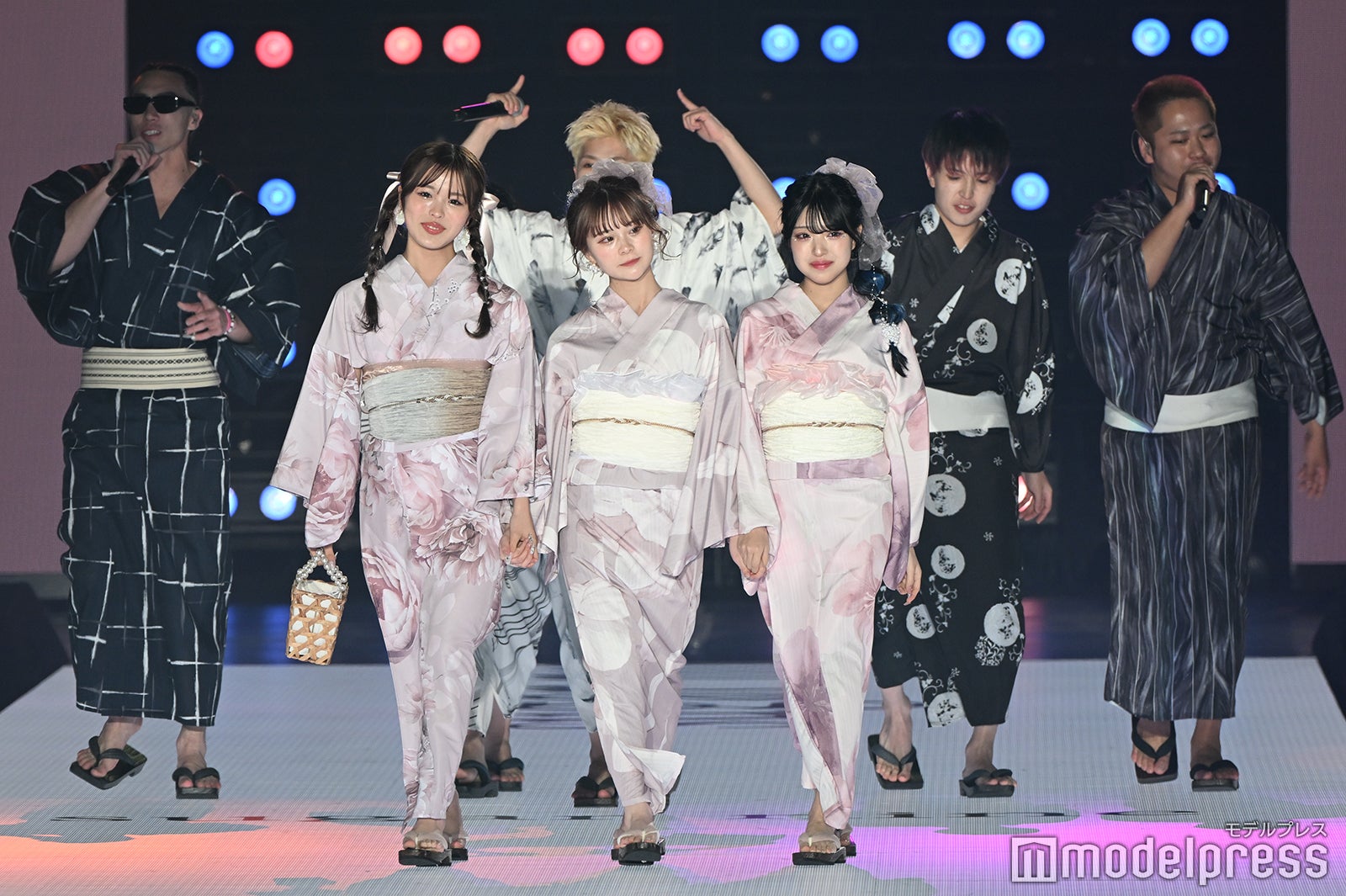 （C）モデルプレス