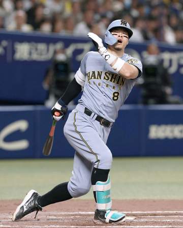 阪神・佐藤輝 5戦ぶり音なしも貫禄2四球 5日は得意「こどもの日」GW勝ち越しへ「頑張ります」