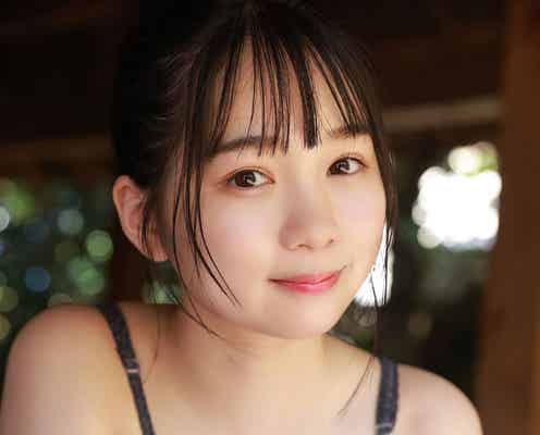 “ミニグラの新星”池本しおり、美谷間くっきりの水着姿披露