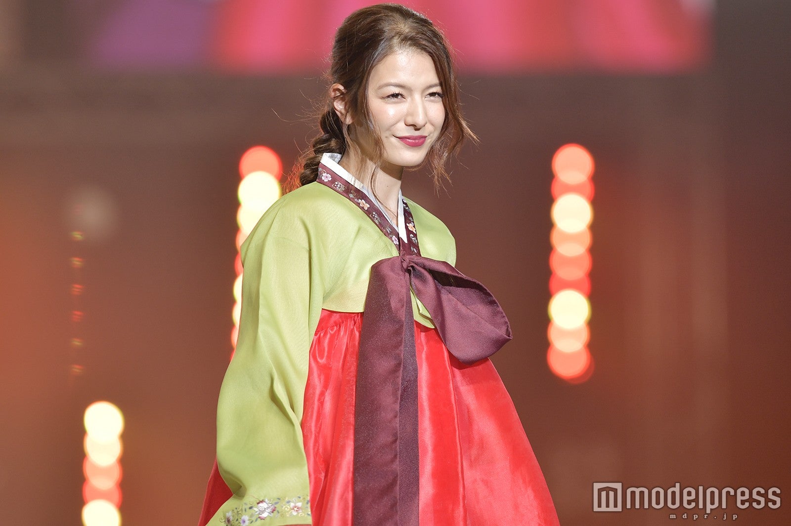 スザンヌ（C）モデルプレス