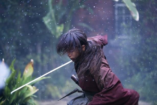 佐藤健主演 るろうに剣心 最終章 The Final The Beginning の 表現の違い をアクション監督 谷垣健治が語る モデルプレス 佐藤健主演 るろうに剣心 最終章 The Final The Beginning の 表現の違い をアクション監督 谷垣健治が語る モデルプレス