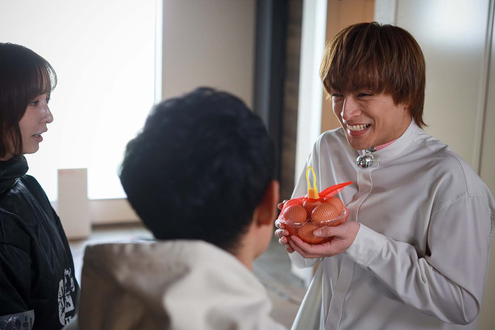 白濱亜嵐「離婚しない男―サレ夫と悪嫁の騙し愛―」最終話より（C）テレビ朝日