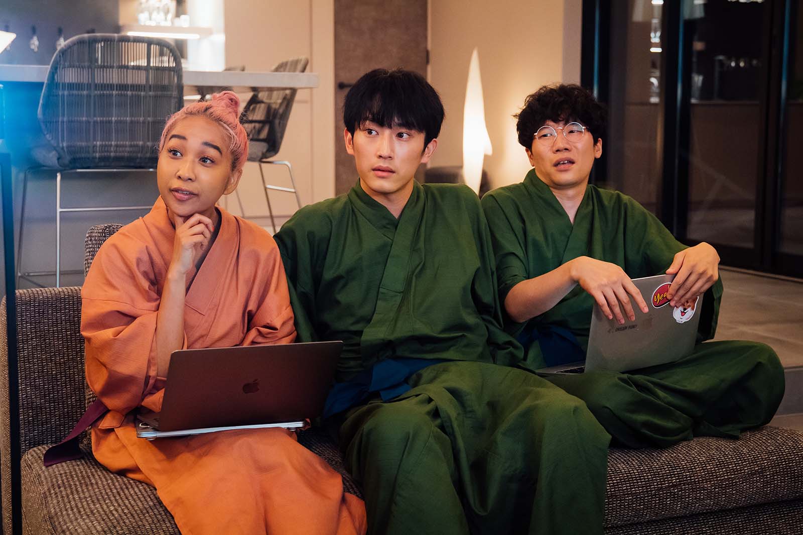 青山テルマ、杉野遥亮、前原滉／「ユニコーンに乗って」第7話より（C）TBSスパークル／TBS　撮影：加藤春日