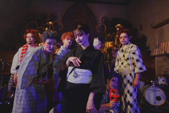 OCEANS with 森香澄(提供写真)