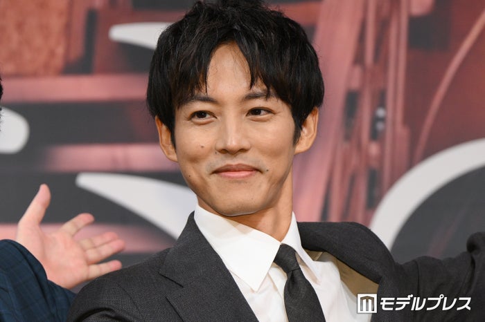 松坂桃李、三谷幸喜氏からの“疑い”を即否定 CMでも怪しまれる「こいつ本当は…」【スオミの話をしよう】