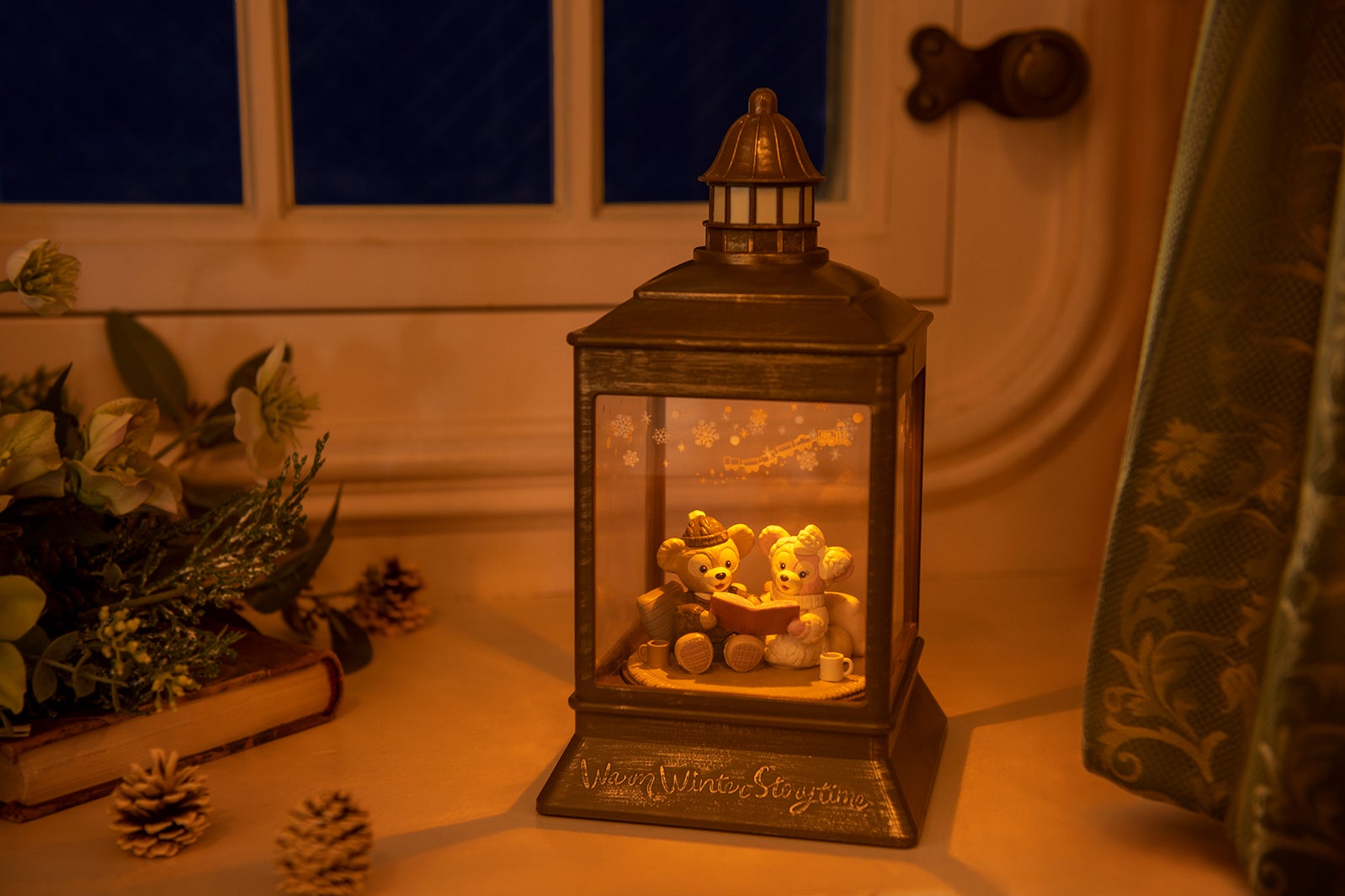 インテリアライト7,500円※イメージ（C）Disney