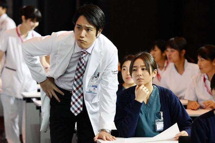 松山ケンイチ、木村文乃「A LIFE~愛しき人~」第7話より(C)TBS