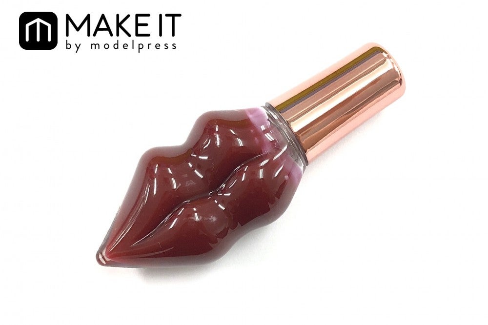 プランプピンク／メルティー リップセラム／103 バーガンディローズ／1,300円（税抜） (C)メイクイット