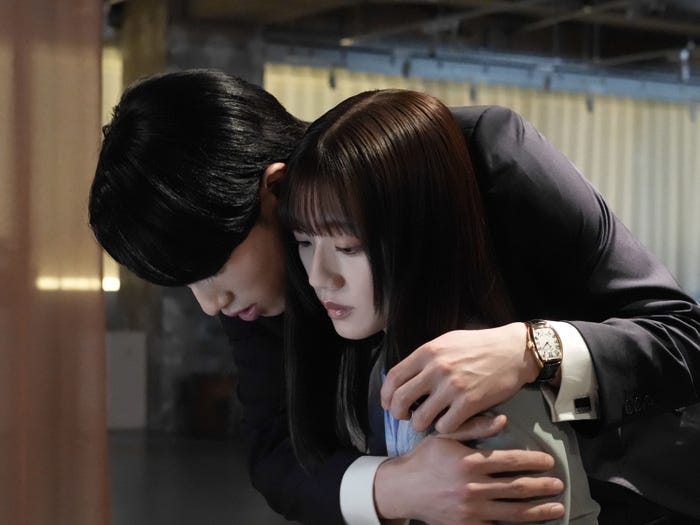 森次政裕、佐々木美玲「あの夜、社長の子供を授かりました」第7話(C)「あの夜、社長の子供を授かりました」製作委員会・MBS