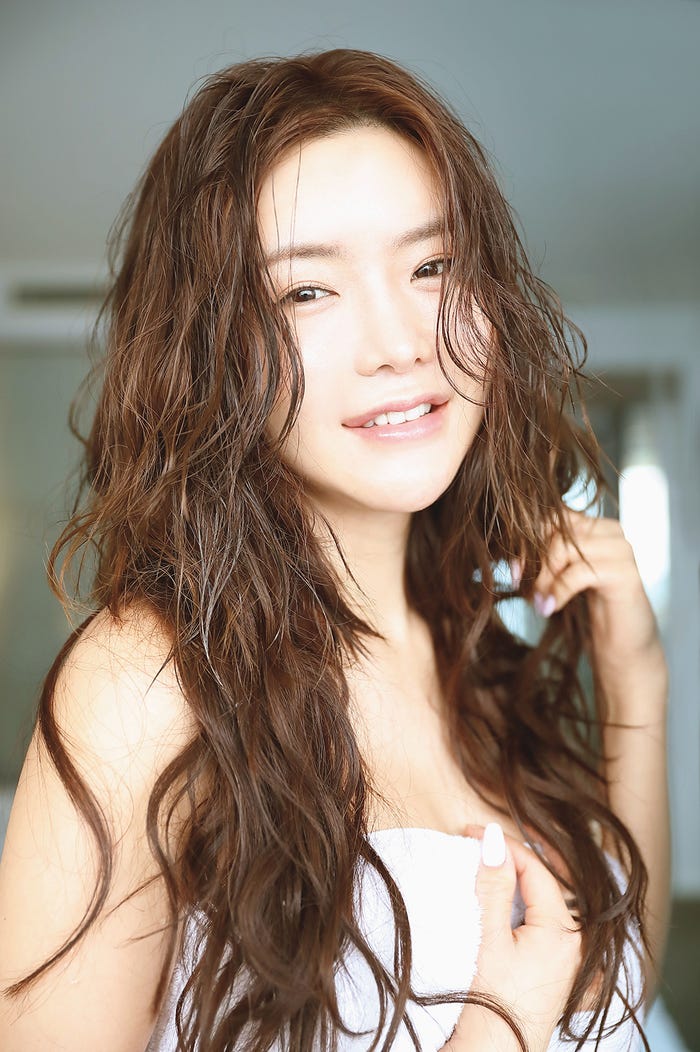 アン・シネ写真集「Shine」/撮影:野村誠一(提供画像)