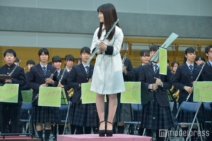 橋本環奈(C)モデルプレス