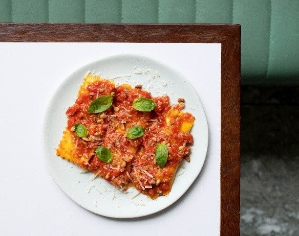 リナストアズ表参道 レストラン＆デリカテッセン／画像提供：高島屋