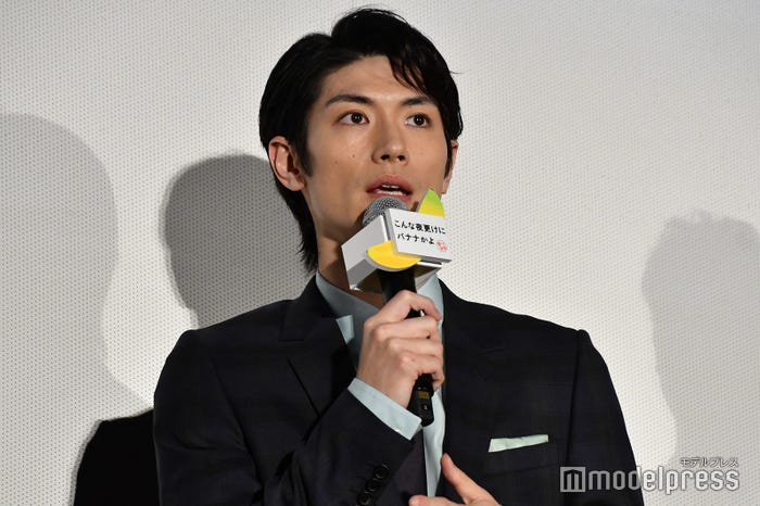 三浦春馬 ロンドンに佇む姿に 絵になる 安定のかっこよさ と絶賛の声 モデルプレス 三浦春馬 ロンドンに佇む姿に 絵になる 安定のかっこよさ と絶賛の声 モデルプレス