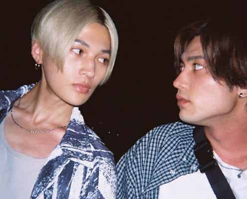 板垣瑞生&FANTASTICS八木勇征、出口夏希かけてバチバチ「ばかやろうのキス」場面写真解禁