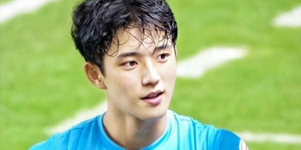 俳優かと思った 顔面優勝 韓国サッカーチョン スンウォン選手にネットざわつく モデルプレス