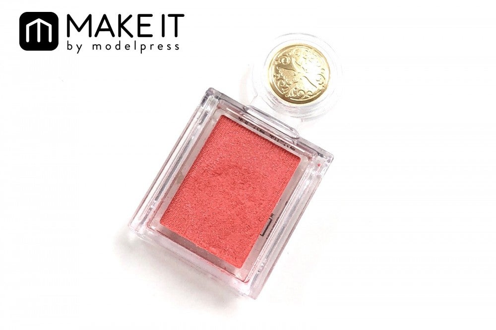 マジョリカ マジョルカ／シャドーカスタマイズ／RD422／500円（税抜） (C)メイクイット