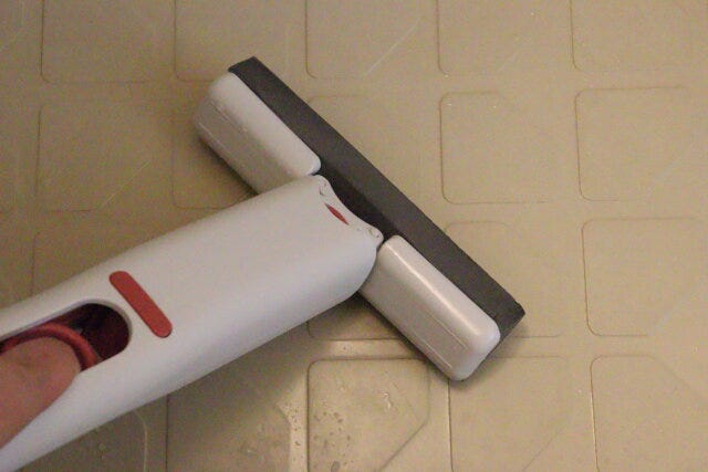キャンドゥの吸水スポンジモップは吸水力抜群