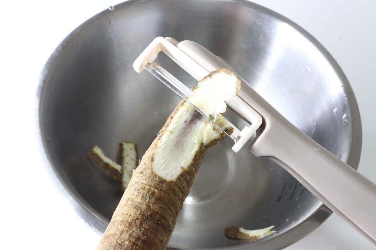 回転ピーラー 縦向き使用例 回転ピーラー 縦向き使用例