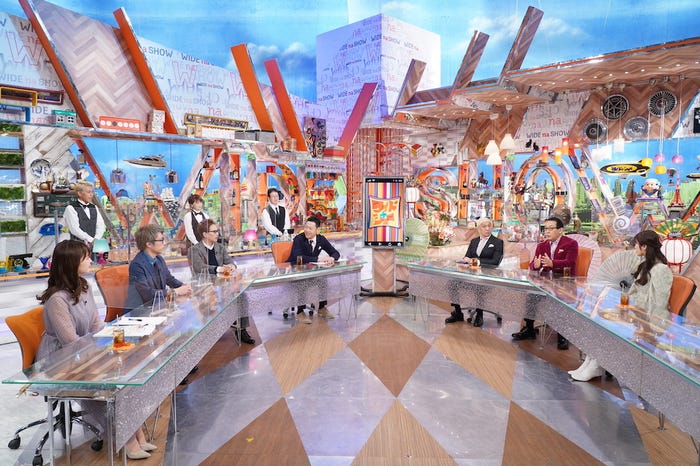 スタジオの様子 (C)フジテレビ