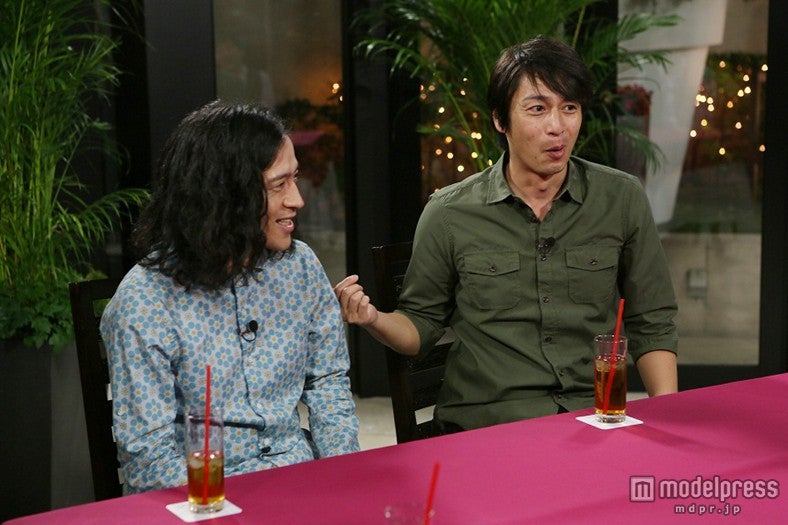 左から：又吉直樹（ピース）、徳井義実（チュートリアル）／画像提供：関西テレビ