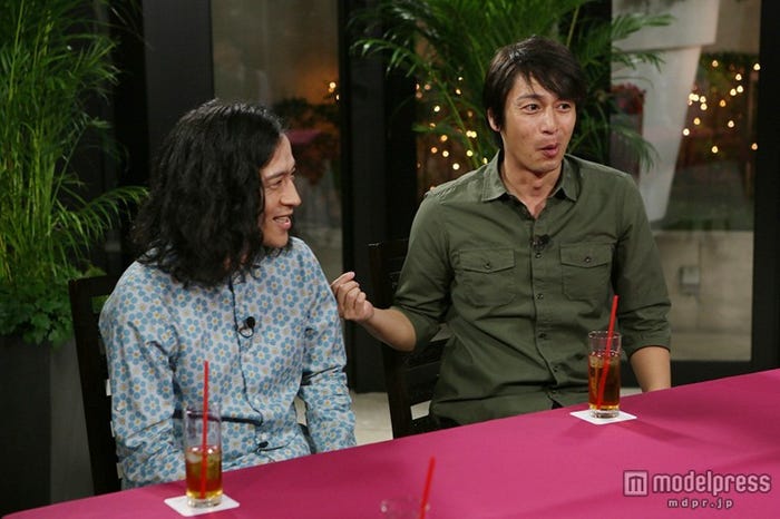 左から:又吉直樹(ピース)、徳井義実(チュートリアル)/画像提供:関西テレビ