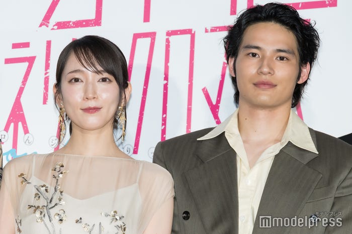 吉岡里帆、水上恒司(C)モデルプレス