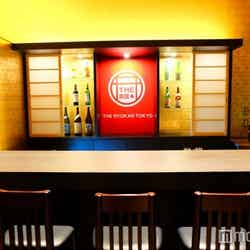 利き酒も楽しめる日本酒バー／画像提供：TRT