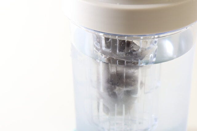 ダイソー　ドリンクボトル（ストロー付）　使用例　茶こし
