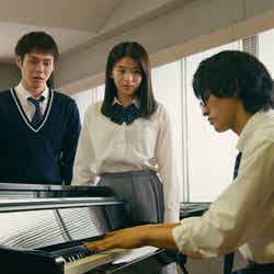 （左から）細田佳央太、出口夏希、桑山隆太（C）日本テレビ