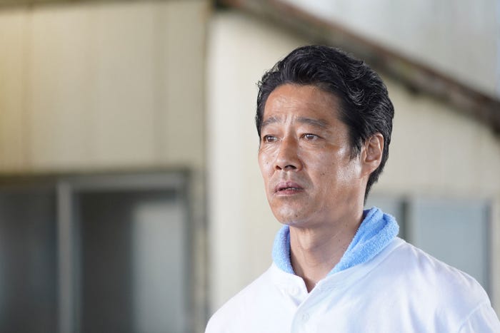 堤真一「ファーストペンギン!」第1話より(C)日本テレビ