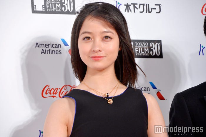 橋本環奈(C)モデルプレス