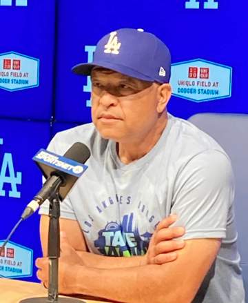 ドジャース スネルが日本時間10日にメジャー復帰 ロバーツ監督明言 佐々木朗希はローテ再編で週明け先発へ フィールドで異例の調整も