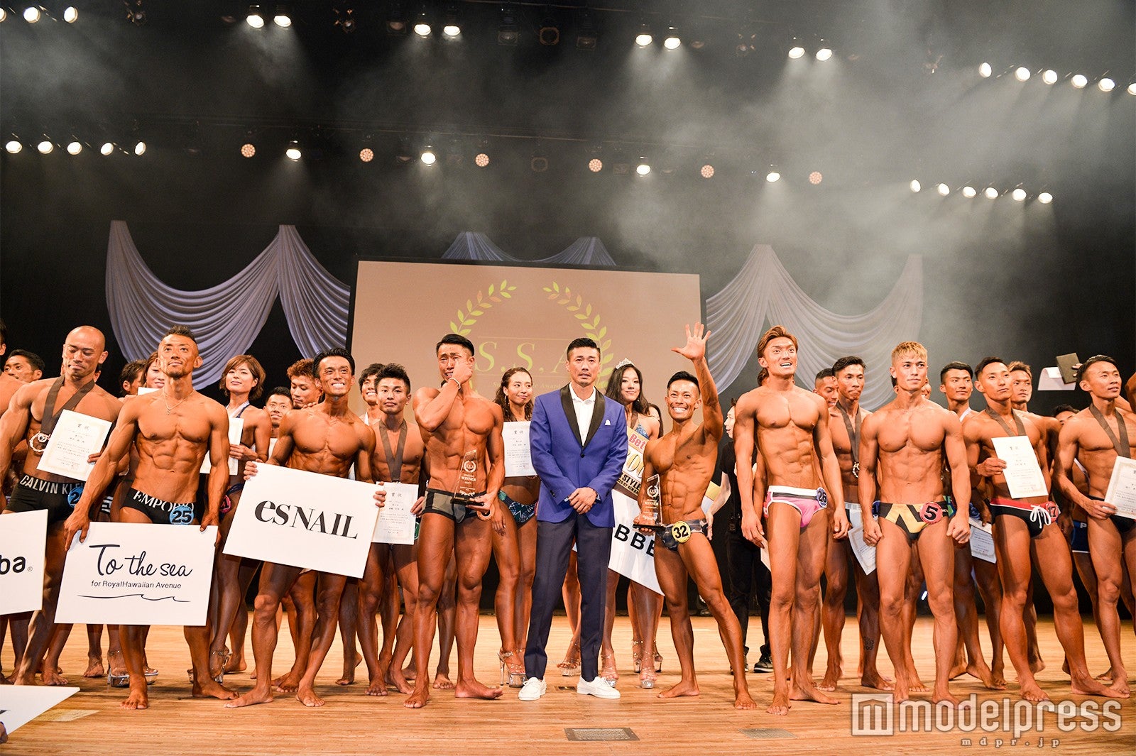 （C）モデルプレス